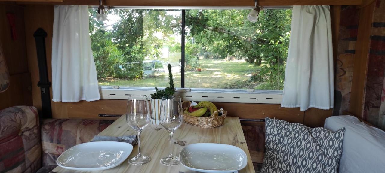 Charmant Camping-Car A La Campagne Labessiere-Candeil Eksteriør billede